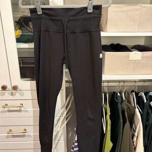 Vuori Black High-Waist Active Leggings